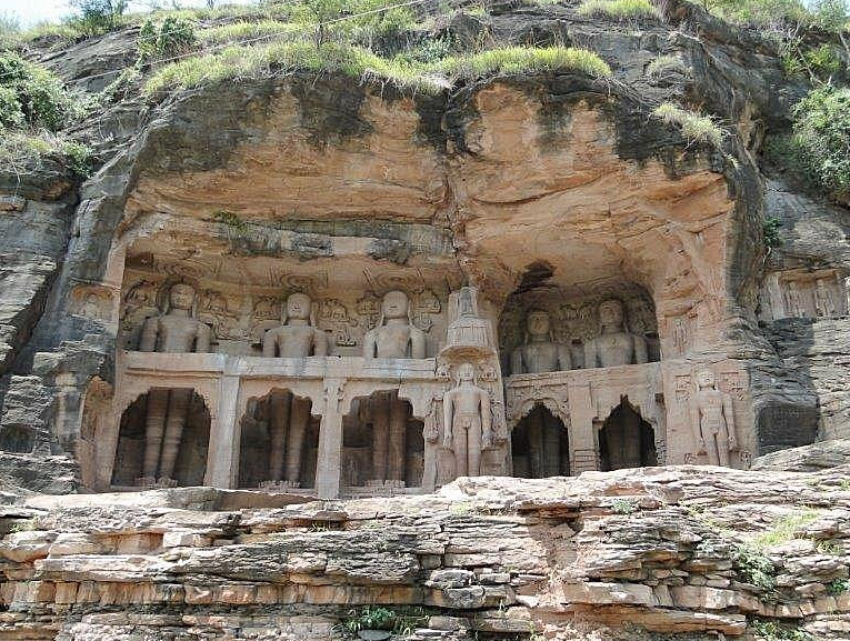 Gopachal Parvat, Gwalior, Madhya Pradesh - Vushii.com Gopachal Parvat, Gwalior, Madhya Pradesh - Vushii.com